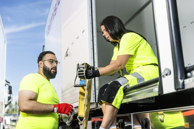 Logistiikan perustutkinto, sisälogistiikan osaamisala