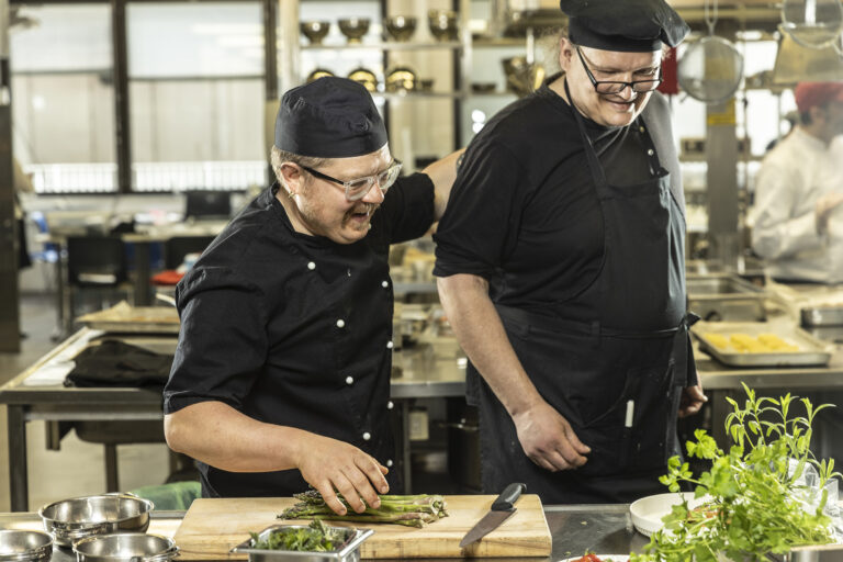 Kokki tai Tarjoilija – työelämävaltaisesti